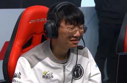 Rookie新星惊险取胜表现惊艳，勇士未来可期！